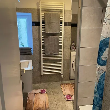Lejlighed 5-room Schoeneberg *